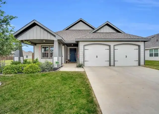 Property at 613 Mayfield Dr, Cleburne, TX, 76031, 3 beds, 2 baths, [object Object]
