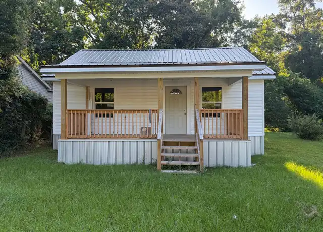 Property at 2404 11th Ct, Tuscaloosa, AL, 35401, 2 beds, 1 bath, [object Object]