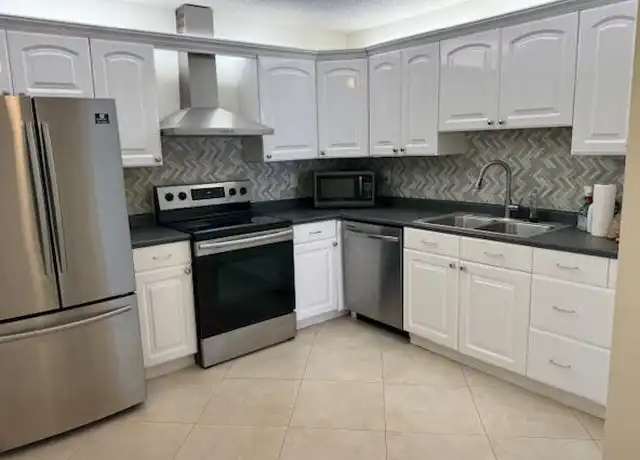 Property at 9256 Sabal Ridge Cir Unit D, Boca Raton, FL, 33428, 2 beds, 2 baths, [object Object]