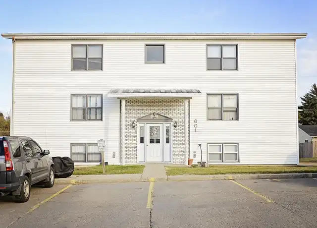 Property at 601 Maple St Unit 4, Minot, ND, 58701, 2 beds, 1 bath, [object Object]