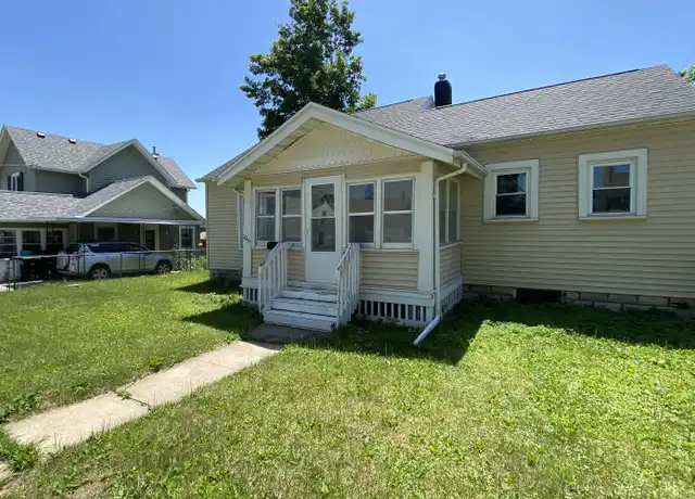Property at 1055 4th Ave, Marion, IA, 52302, 1 bed, 1 bath, [object Object]