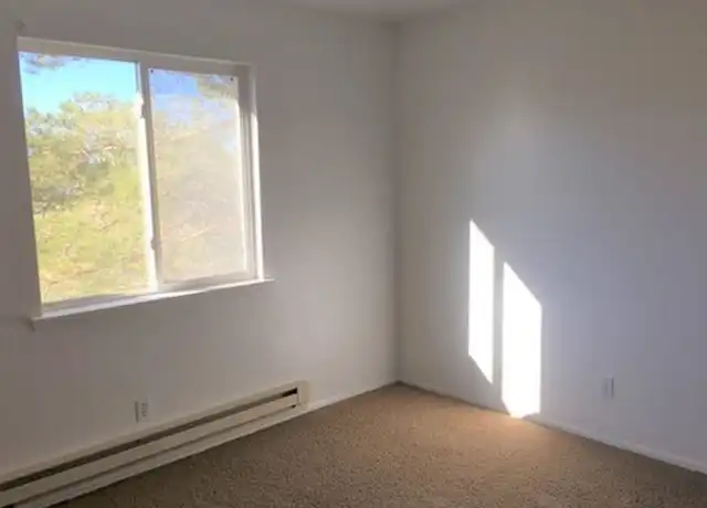 Property at 259 Country Club Pkwy Unit 4, Spring Creek, NV, 89815, 2 beds, 1 bath, [object Object]