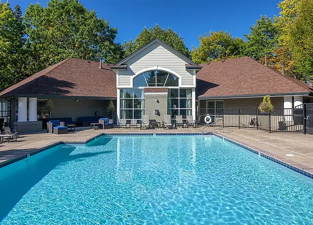 Photo of 22100 Horizon Dr, West Linn, OR 97068