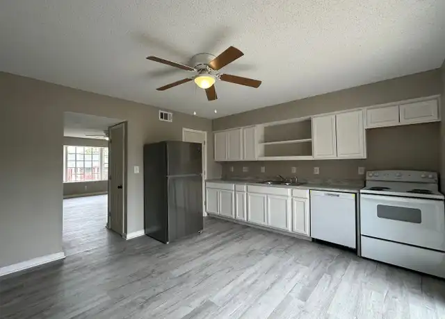 Property at 1720 Sanford Dr Unit 1, Little Rock, AR, 72227, 2 beds, 1.5 baths, [object Object]