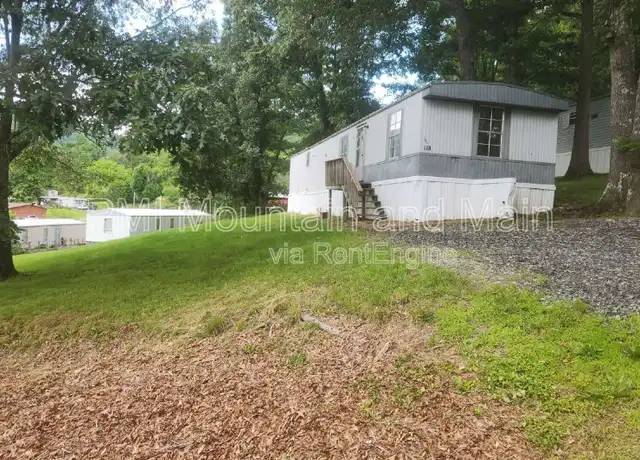Property at 120 Gamblers Run Unit 4, Asheville, NC, 28806, 2 beds, 1 bath, [object Object]