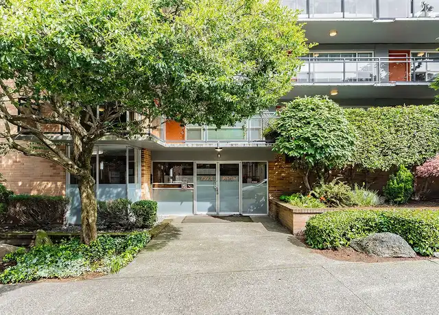 Property at 700 E Mercer St, Seattle, WA, 98102, 1 bed, 1 bath, Contact for Price