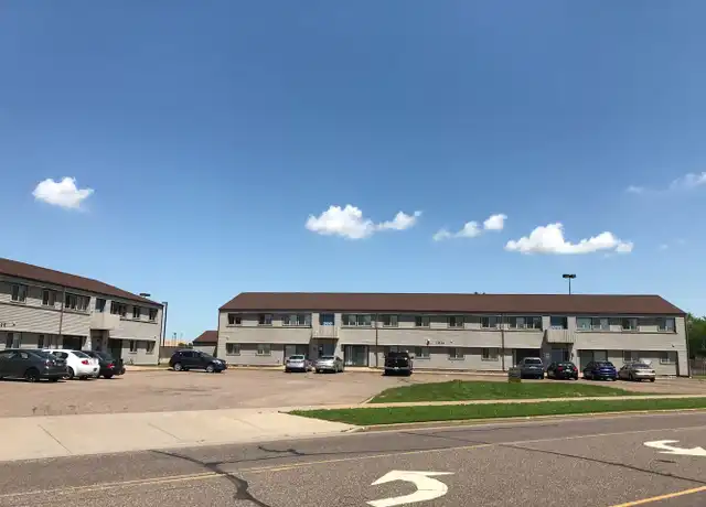Property at 1026 W Macarthur Ave Unit 19, Eau Claire, WI, 54701, 2 beds, 1 bath, [object Object]