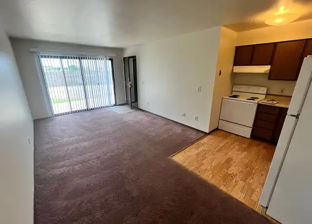 Property at 1026 W Macarthur Ave Unit 19, Eau Claire, WI, 54701, 2 beds, 1 bath, [object Object]