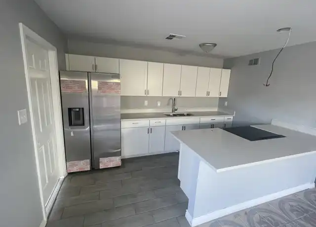 Property at 4102 W Rose Ln, Phoenix, AZ, 85019, 3 beds, 2 baths, [object Object]