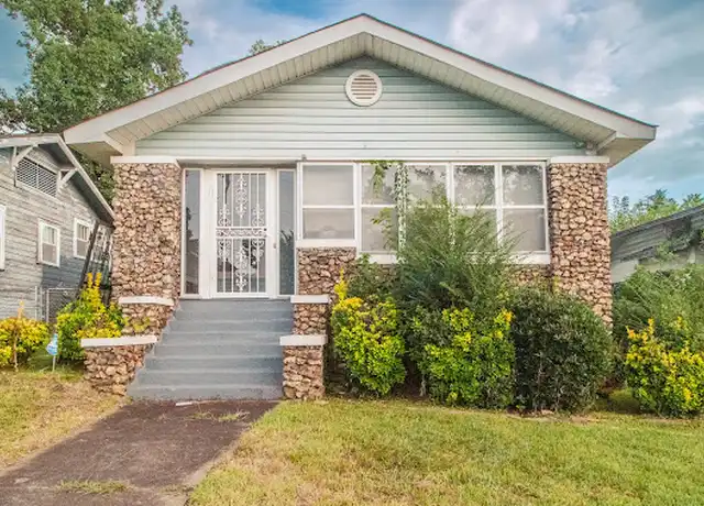 Property at 429 Valley Rd, Fairfield, AL, 35064, 4 beds, 1 bath, [object Object]