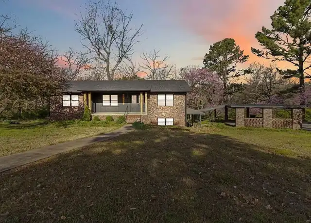 Property at 2130 N Box Ave, Fayetteville, AR, 72703, 3 beds, 2 baths, [object Object]