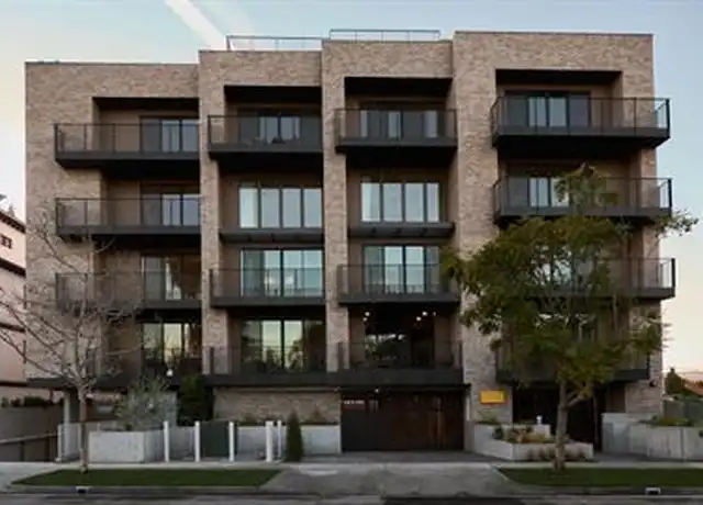 Property at 1319 S Orange Grove Ave, Los Angeles, CA, 90019, 2 beds, 2 baths, [object Object]