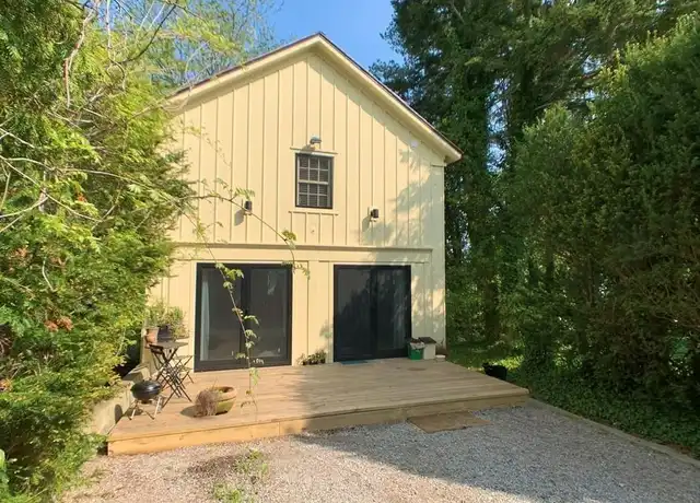 Property at 2 Summit St, Stonington, CT, 06378, 1 bed, 1 bath, [object Object]