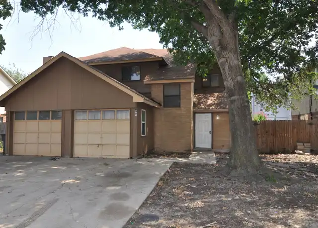 Property at 2612 San Sabastian Cir, Grand Prairie, TX, 75052, 3 beds, 2 baths, [object Object]