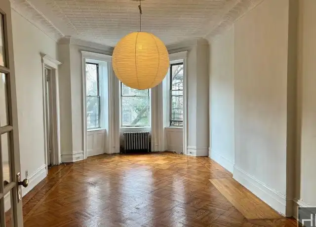 Property at 291 New York Ave, Brooklyn, NY, 11216, 3 beds, 1 bath, [object Object]