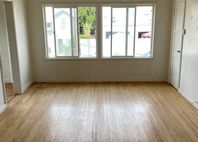 Property at 1906 Cimarron St Unit 1912, Los Angeles, CA, 90018, 1 bed, 1 bath, [object Object]