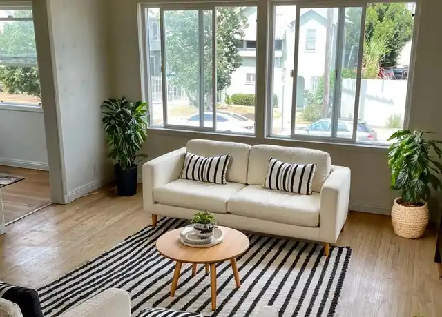 Property at 1906 Cimarron St Unit 1912, Los Angeles, CA, 90018, 1 bed, 1 bath, [object Object]