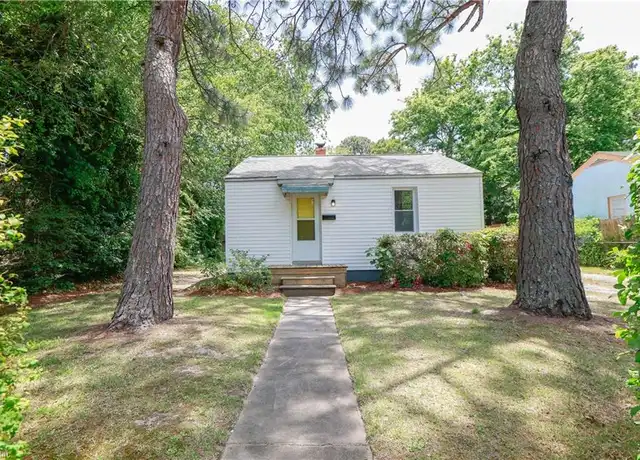 Property at 48 Pollux Cir W, Portsmouth, VA, 23701, 2 beds, 1 bath, [object Object]