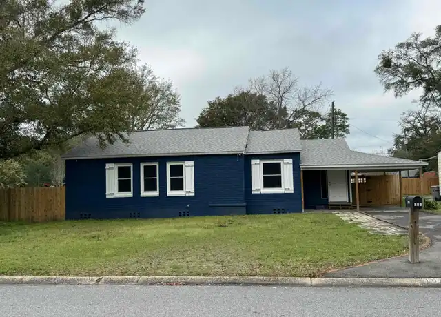 Property at 107 SE Syrcle Dr, Pensacola, FL, 32507, 3 beds, 2 baths, [object Object]