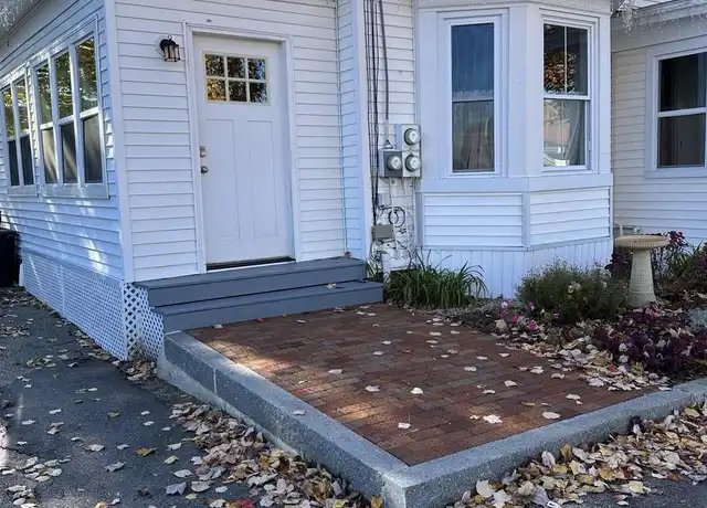 Property at 6 6th St Unit A, Dover, NH, 03820, 1 bed, 1 bath, [object Object]