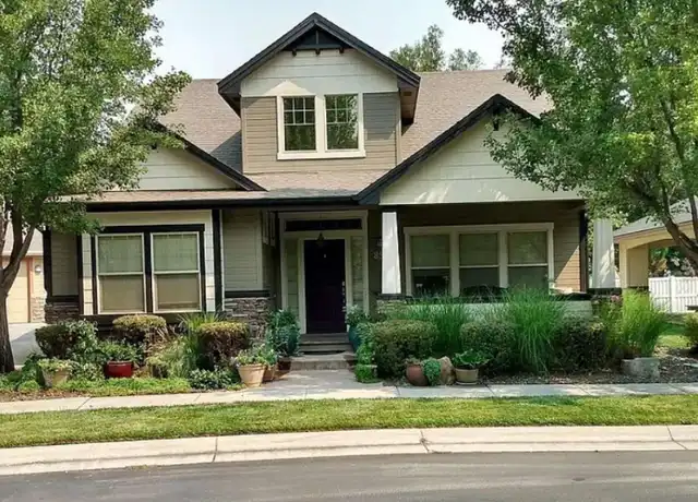 Property at 894 E Shadow Creek Ln, Eagle, ID, 83616, 3 beds, 2 baths, [object Object]