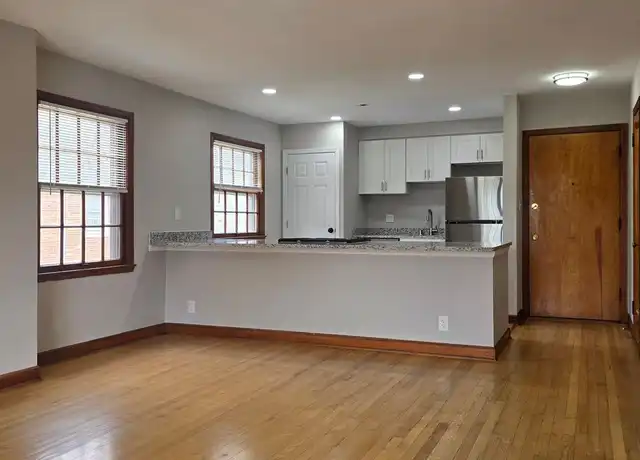 Property at 5515-5519 W Martin Dr Unit 12, Milwaukee, WI, 53208, 2 beds, 1 bath, [object Object]
