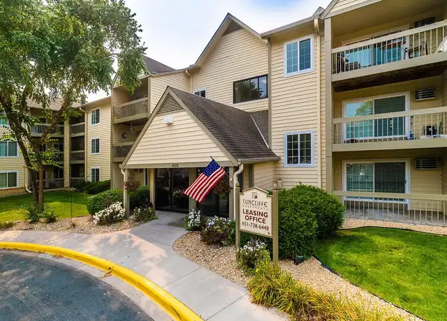 Property at Sun Cliffe - 400 Luella St N, Saint Paul, MN, 55119, 1 bed, 1 bath, [object Object]