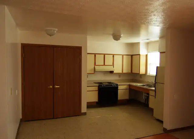 Property at 1900 Aaron Dr Unit 1930-A, Middletown, OH, 45044, 2 beds, 1 bath, [object Object]