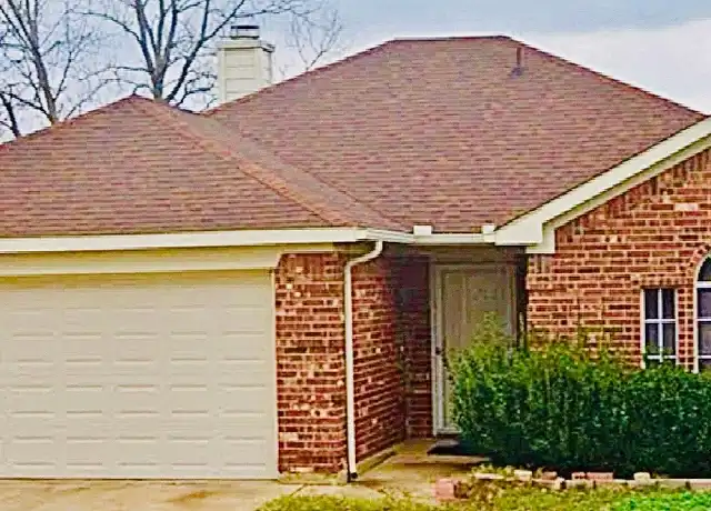 Property at 1529 Creekstone Ct, Fort Worth, TX, 76112, 4 beds, 2 baths, [object Object]