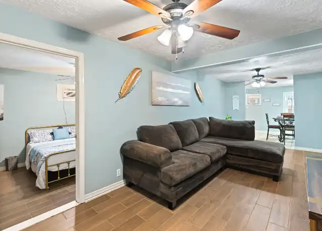 Property at 305 Fresa Rd, Pasadena, TX, 77502, 1 bed, 1 bath, [object Object]