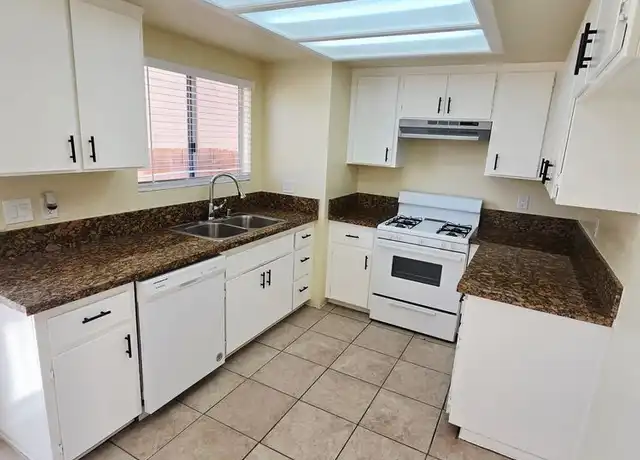 Property at 19161 Allegheny Rd Unit 5, Apple Valley, CA, 92307, 2 beds, 1.5 baths, [object Object]