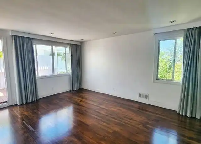 Property at 140 San Vicente Blvd Unit 140 D, Santa Monica, CA, 90402, 2 beds, 2 baths, [object Object]