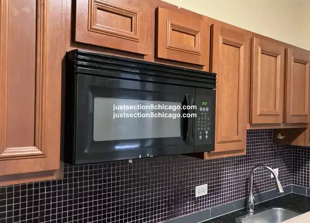 Property at 206 N Kenneth Ave Unit 206-3E, Chicago, IL, 60624, 2 beds, 1 bath, [object Object]