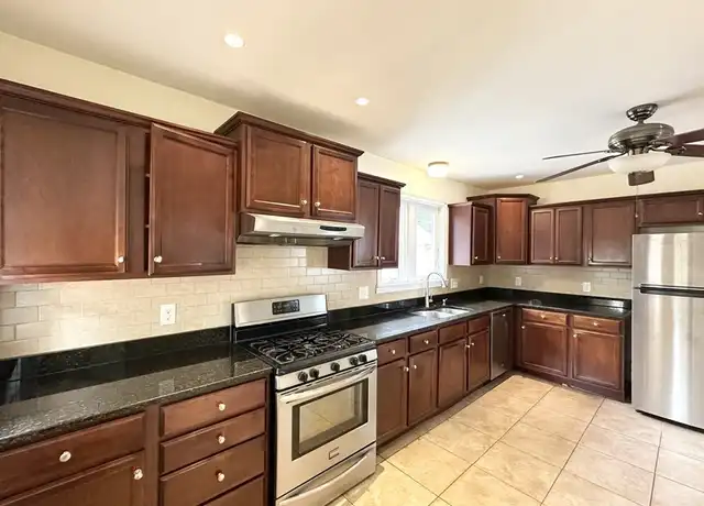 Property at 219 Beech St Unit 219, Belmont, MA, 02478, 4 beds, 2 baths, [object Object]
