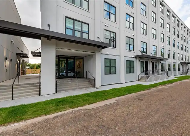 Property at 882 Montegut St Unit 307, New Orleans, LA, 70117, 2 beds, 2 baths, [object Object]