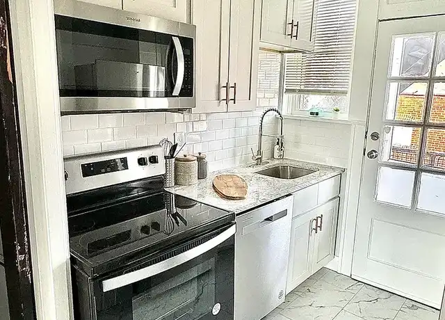 Property at Chippewa & Lindenwood - 4939 Chippewa St, St. Louis, MO, 63109, 1 bed, 1 bath, [object Object]