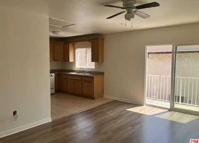 Property at 1256 W 25th St Unit B, Los Angeles, CA, 90007, 2 beds, 1 bath, [object Object]