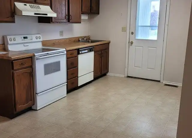 Property at 44 N Chestnut St Unit 1, Palmyra, PA, 17078, 1 bed, 1 bath, [object Object]