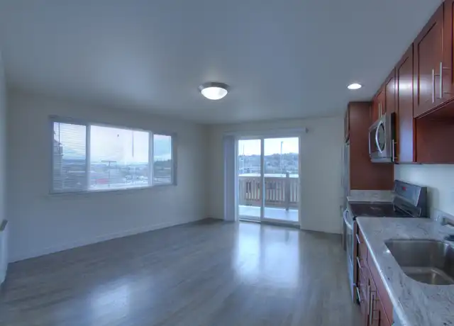 Property at 2827 14th Ave W Unit 5, Seattle, WA, 98119, 3 beds, 2 baths, [object Object]