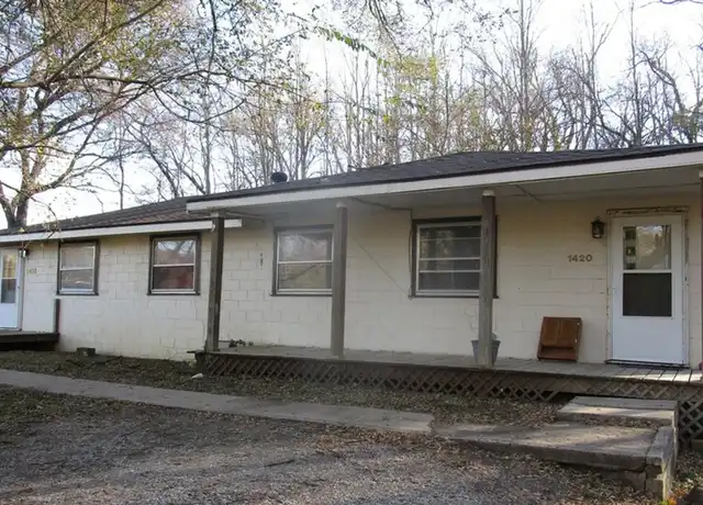 Property at 1420 SE Branner St, Topeka, KS, 66607, 2 beds, 1 bath, [object Object]