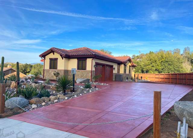 Photo of 13815 Woods Valley Ct, Valley Center, CA 92082