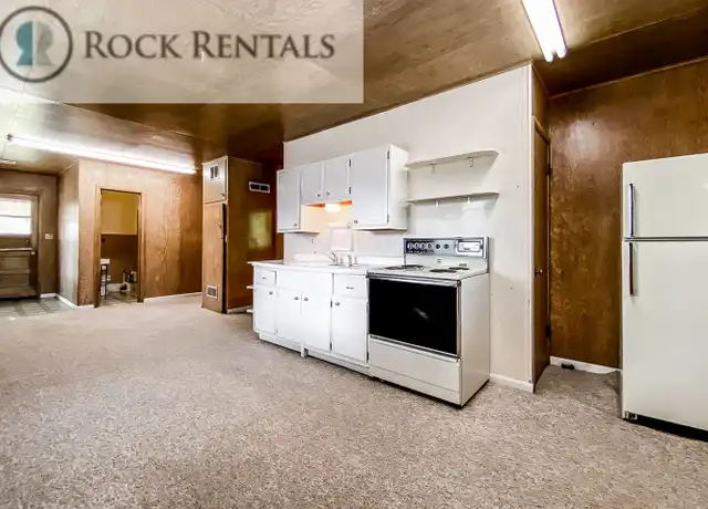 Property at 714 1/2 W 22nd Ave, Hutchinson, KS, 67502, 1 bed, 1 bath, [object Object]
