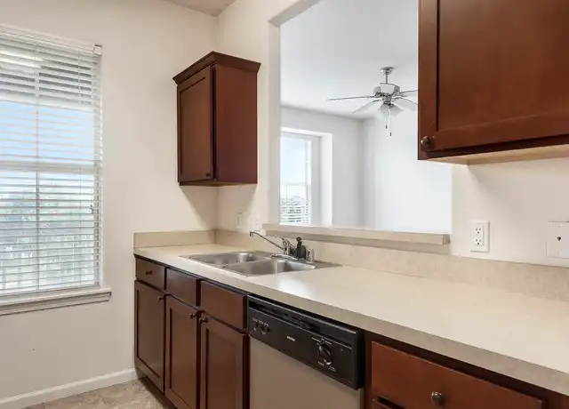 Property at Park West Gardens and Townhomes - 445 Eisenhower Dr, Lawrence, KS, 66049, 1 bed, 1 bath, [object Object]