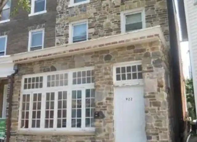 Property at 922 Northampton St Unit 2, Easton, PA, 18042, 3 beds, 1 bath, [object Object]