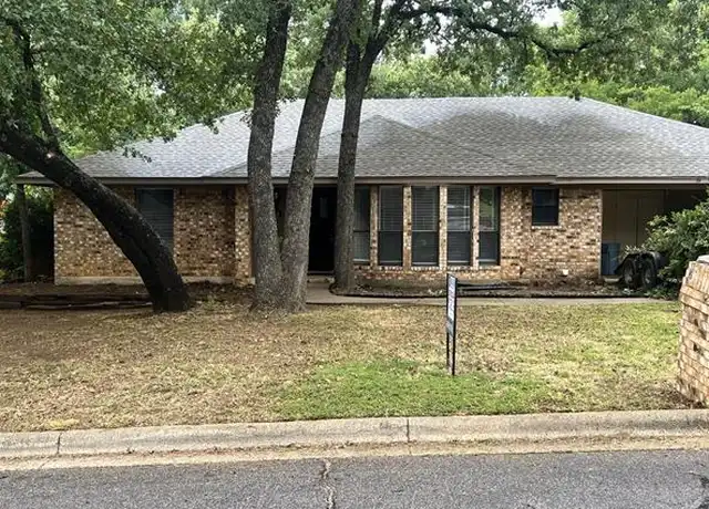 Property at 7517 Cimarron Dr, North Richland Hills, TX, 76182, 3 beds, 2 baths, [object Object]