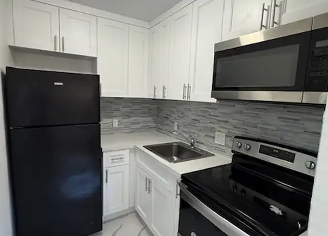 Property at 5962 NW 19th St Unit 4, Lauderhill, FL, 33313, 1 bed, 1 bath, [object Object]
