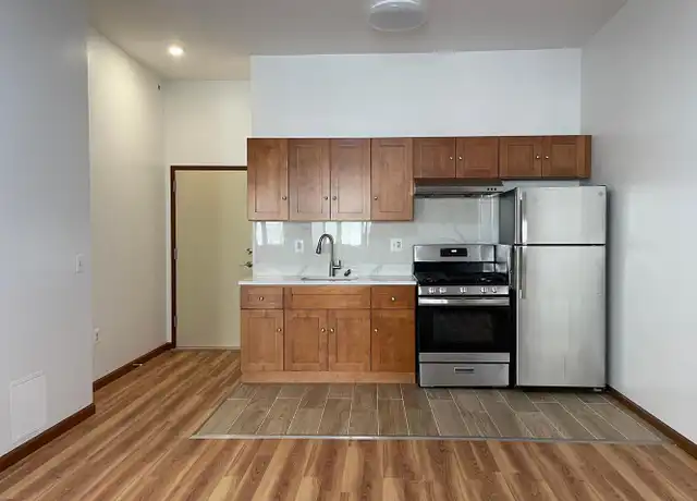 Property at 146 N 10th St Unit 4A, Philadelphia, PA, 19107, 1 bed, 1 bath, [object Object]