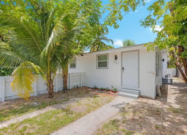 Property at 327 NE 55th St Unit STUDIO, Miami, FL, 33137, 0 beds, 1 bath, [object Object]