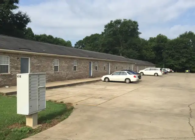 Property at 414 Madison Ave NW Unit 1, Jacksonville, AL, 36265, 2 beds, 1 bath, [object Object]