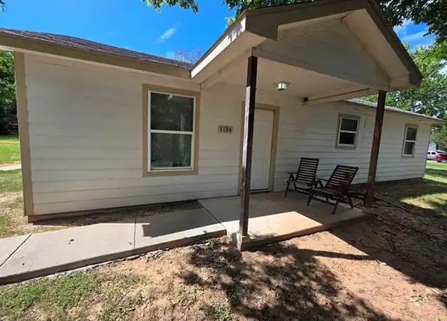 Property at 1124 Comanche Cove Dr, Granbury, TX, 76048, 3 beds, 2 baths, [object Object]